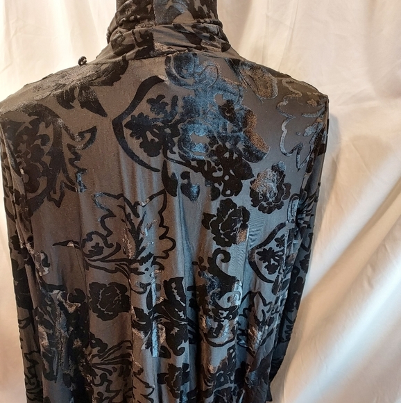 VT LUXE JACKET - Picture 4 of 7